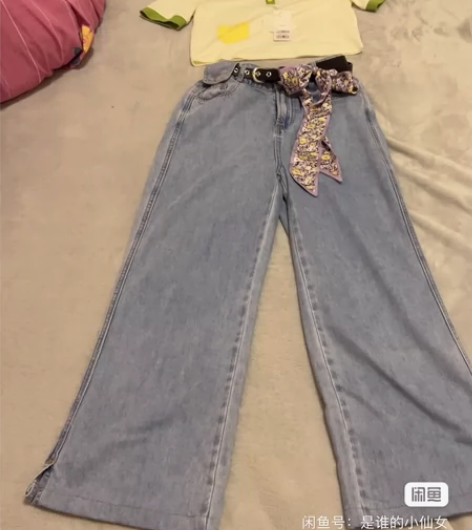 乐町阔腿牛仔裤，腰围70有腰带可调节，裤长...