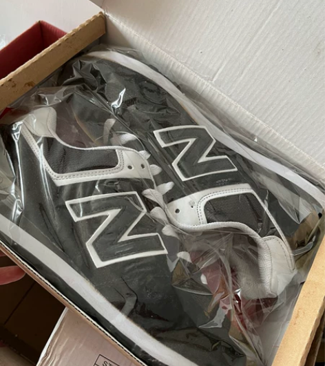 闲置运动鞋，赔钱出，新百伦运动鞋透气跑步鞋...