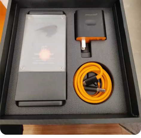 一加6t迈凯伦版，当时在京东买的，手机没有...