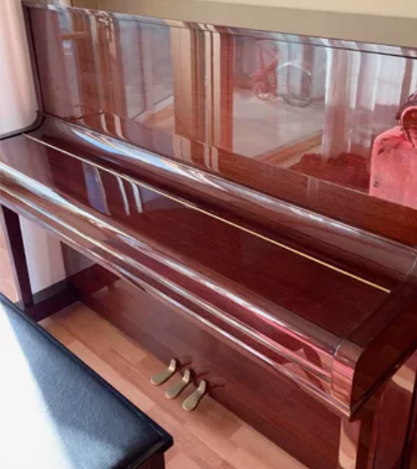 星海钢琴123XK，棕色亮漆，桃花芯，9成...