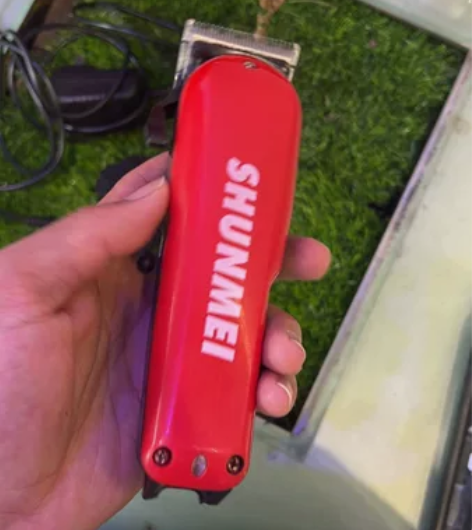 出一个理发推剪，这把闲置了，便宜出 送一个...