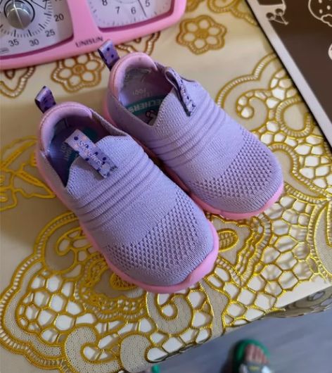 全新，斯凯奇童鞋，一次都没穿过就小了，21...