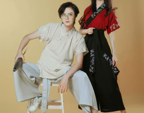 如梦霓裳 民族装舞台装 一套