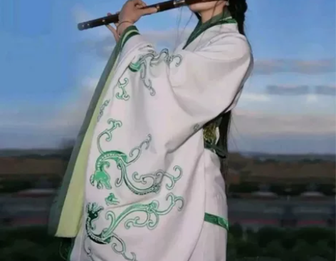 如梦霓裳曲裾璇玑入塞全套 九新，胸围96，...
