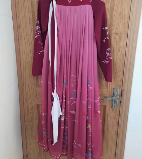 【出售】艺缕原创汉服女对襟齐胸襦套装红色6...