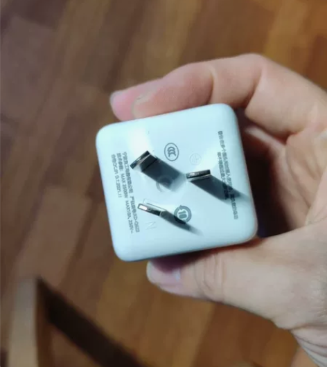 良工配充电头要了自取吧，没怎么用挺新的，邮...