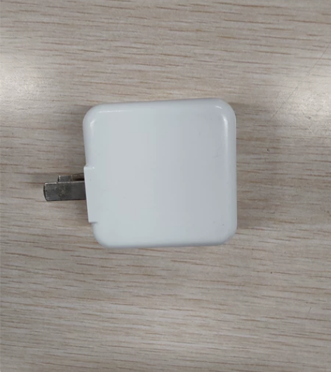 闲置充电器VOVO给钱就卖，包邮 感兴趣的...