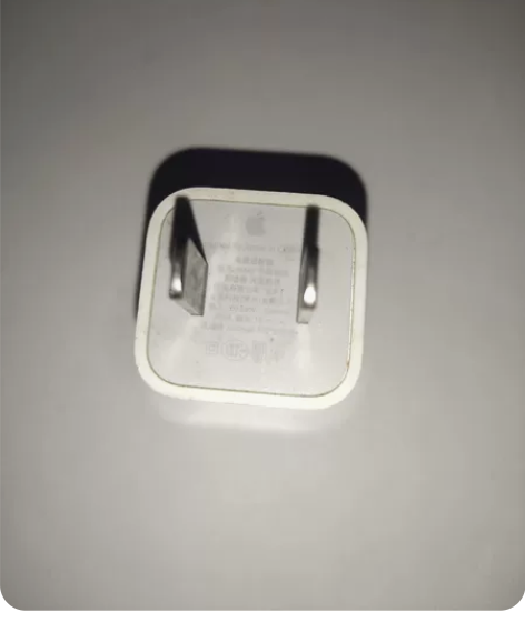 苹果充电器(苹果ⅹ的) 感兴趣的话点“我想...