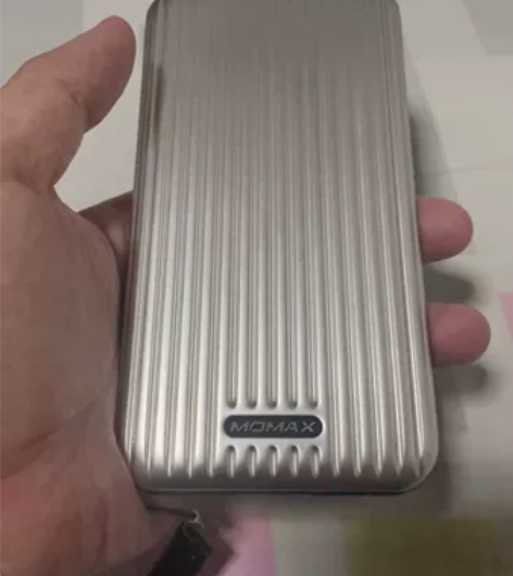 momax充电宝 感兴趣的话点“我想要”和...