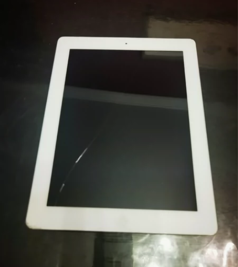 苹果IPAD，不记得哪代产品，16GB，屏...