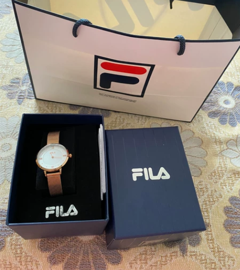 全新斐乐手表，手袋、包装、吊牌全部齐全，官...