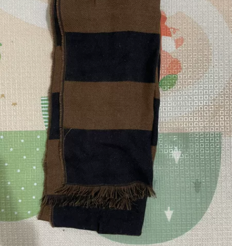 男士围巾披肩 洗过但是没戴过，全新的。闲置...