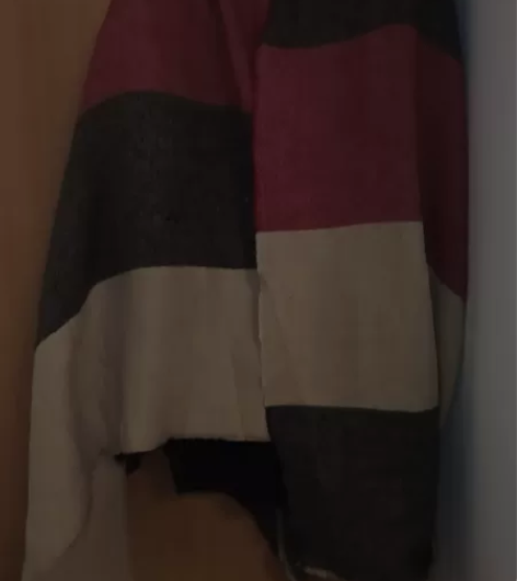 披肩围巾两用 羊毛面料 感兴趣的话点“我想...