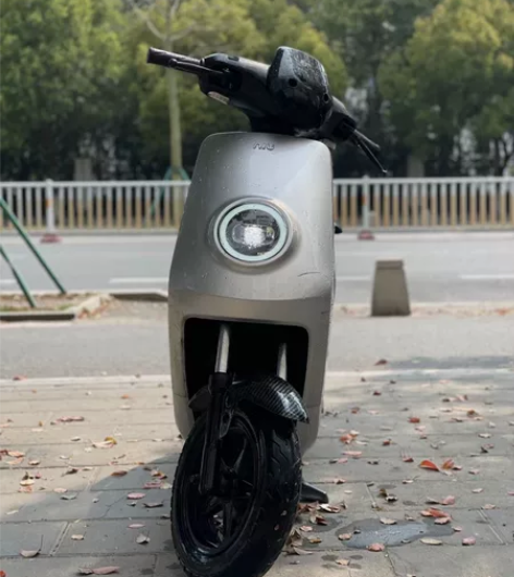 小牛M 外观成色如图电池评分80几千公里A...