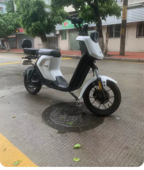 小牛ub 配置如下 极速45+ 续航40+...