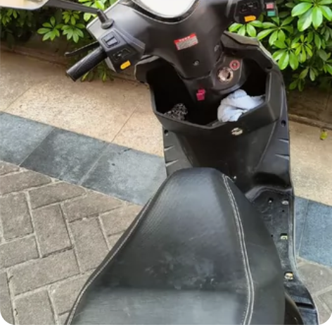 出一台自用五羊电动车，老婆说这辆太重，太大...