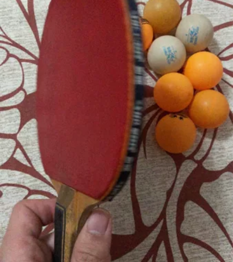 励勤乒乓球拍 蓝魔乒乓球拍 8个乒乓球 感...