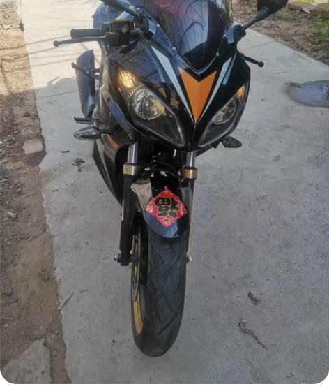 低价转让个人闲置摩托车一辆，车况板正买来没...