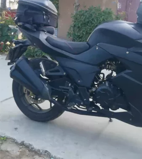 手续齐全，可以正常过户，平常没有机会骑车。...