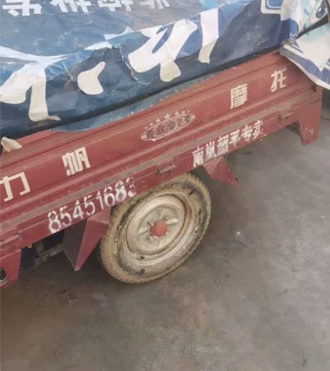 110力凡摩托车，不烧机油。车况很好，刚换...