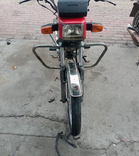 豪爵125摩托车机器没毛病 感兴趣的话点“...