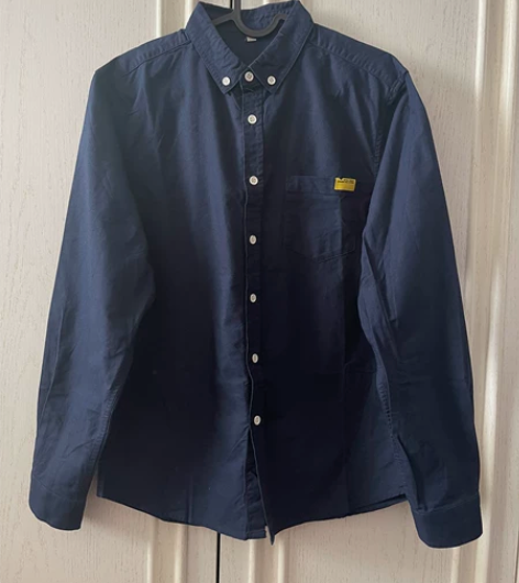 男士牛津纺衬衫，不是特别软很薄的那种面料，...