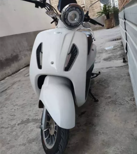 出新大洲本田电动车一辆,全新电瓶,续航时间...