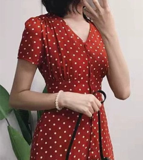 赫本风红色法式桔梗裙 v领复古高腰a字雪纺...