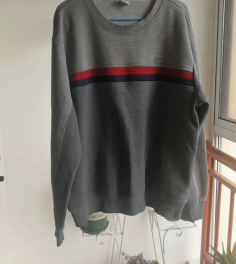 男士运动长袖卫衣，杂牌子的，185的 感兴...