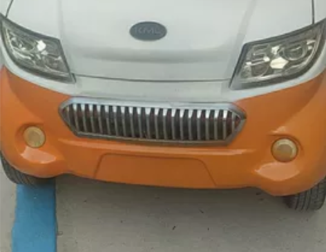 双开门 四轮电瓶车，原价一万多。10月30...