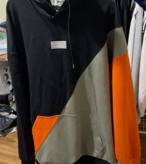 特步 变形金刚戴帽卫衣 XXL码 正品保障...