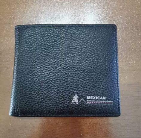 稻草人钱包  全新未拆封  亏本清仓  无...