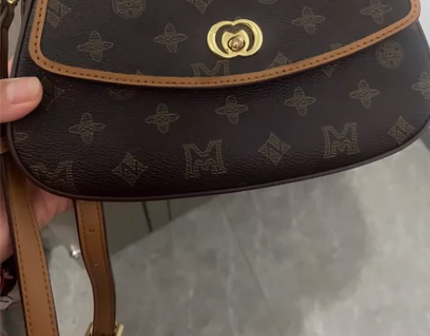 稻草人包包2023新款潮秋冬时尚法棍腋下包...