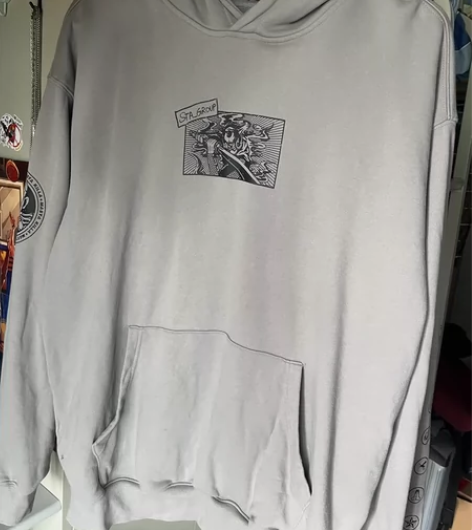 sta武圣卫衣 l码 左袖有污渍 欢迎来问...