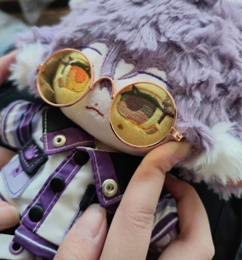 宣宣新世界狂欢玖夜的棉花娃娃 有四只耳朵三...