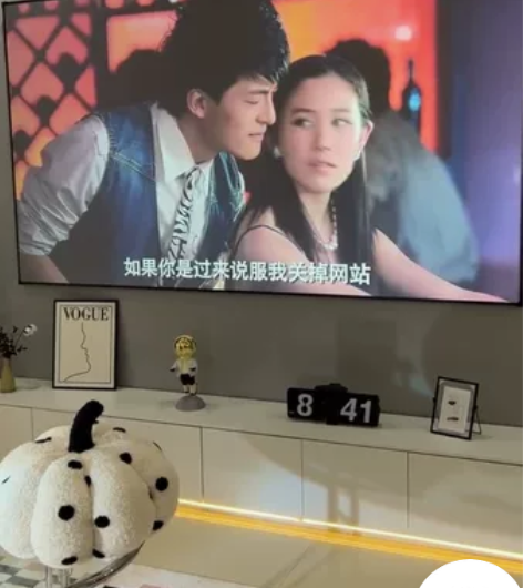 投影仪便宜出：家用投影仪WiFi智能坚影H...