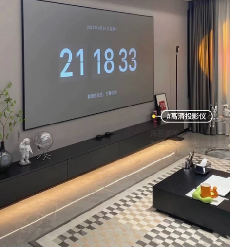 急出  原价1400多的投影仪 家用一直放...