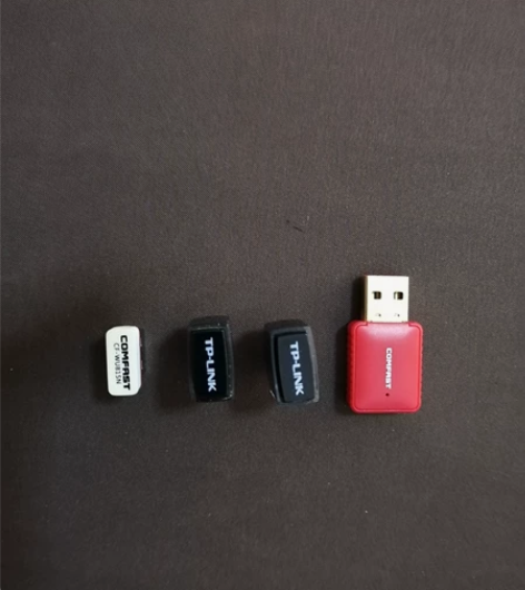 红色1个：COMFAST CF-WU925...