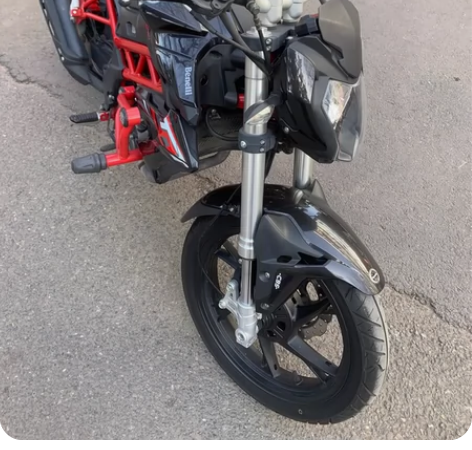 贝纳利摩托车 红宝龙150 19年买 国四...