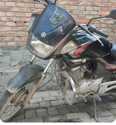 雅马哈天剑125摩托车，灯和表都好用。新旧...