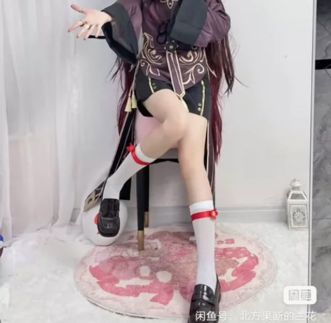 来个妈咪收了吧，孩子急需用钱。 胡桃大全套...