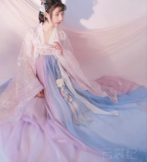 东月棠原创【春樱】汉服齐腰齐胸裙大袖衫宋制...