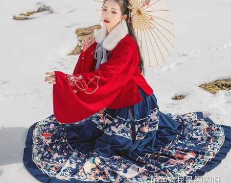 汉尚华莲凤语舞马面裙m码 感兴趣的话点“我...