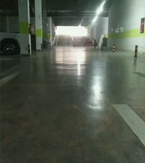 京东自营店买的飞鸽正品平衡车，娃儿玩了将近...