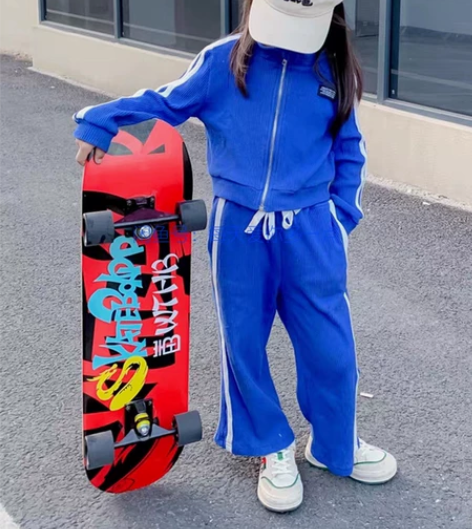 【清仓处理】原价300多的滑板，低价处理，...