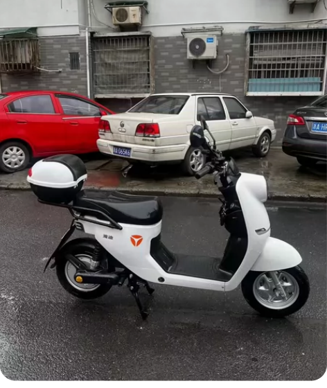 毕业个人闲置个人72伏战速电动车转让，刚买...