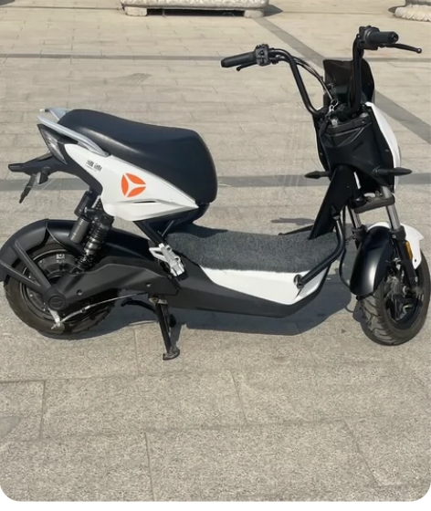 雅迪极光3.0版，2021年10月买的，买...