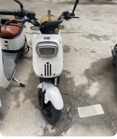 华雁009只骑了3个月的， 真皮坐包非常舒...