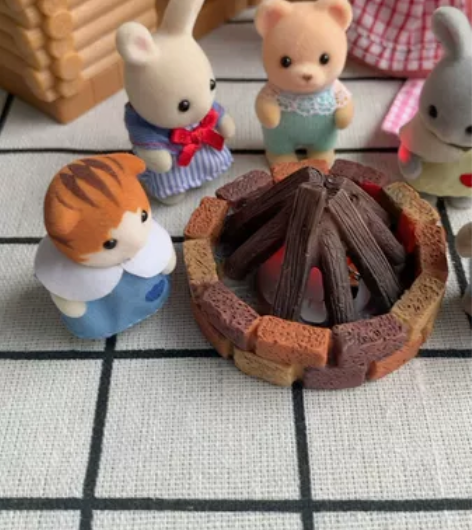 适用于6-10厘米公仔的灯光篝火模型，材料...