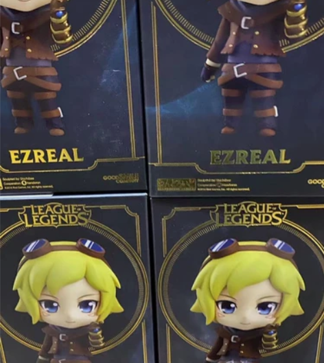 英雄联盟 手办 感兴趣的话给我留言吧！ E...